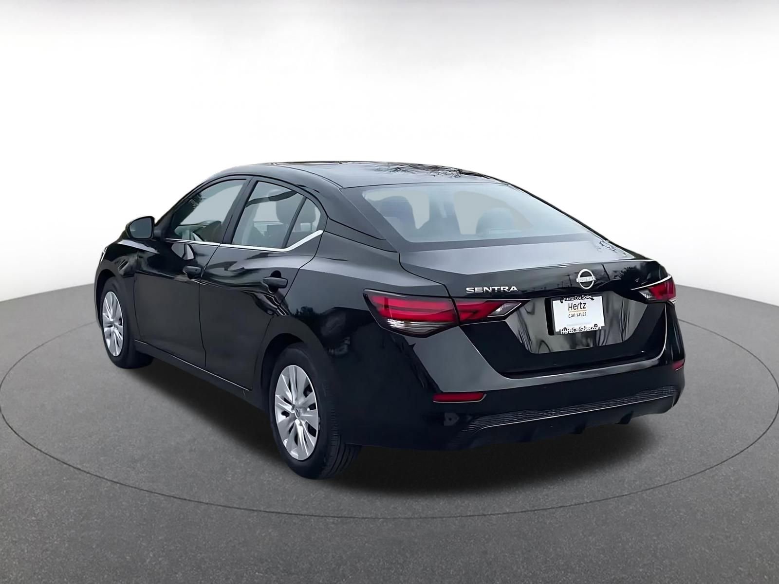 Used 2025 Nissan Sentra S image 10