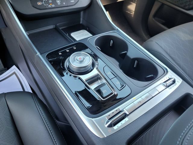 New 2026 Kia Carnival SX w/ SX Dark Edition Package FWD image 10