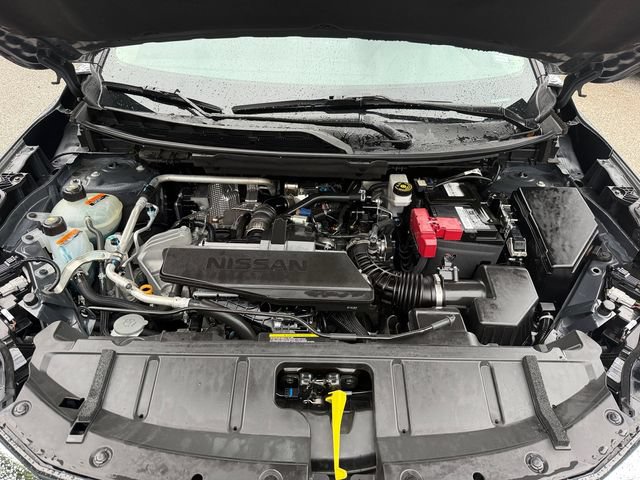 Used 2025 Nissan Rogue S FWD image 18