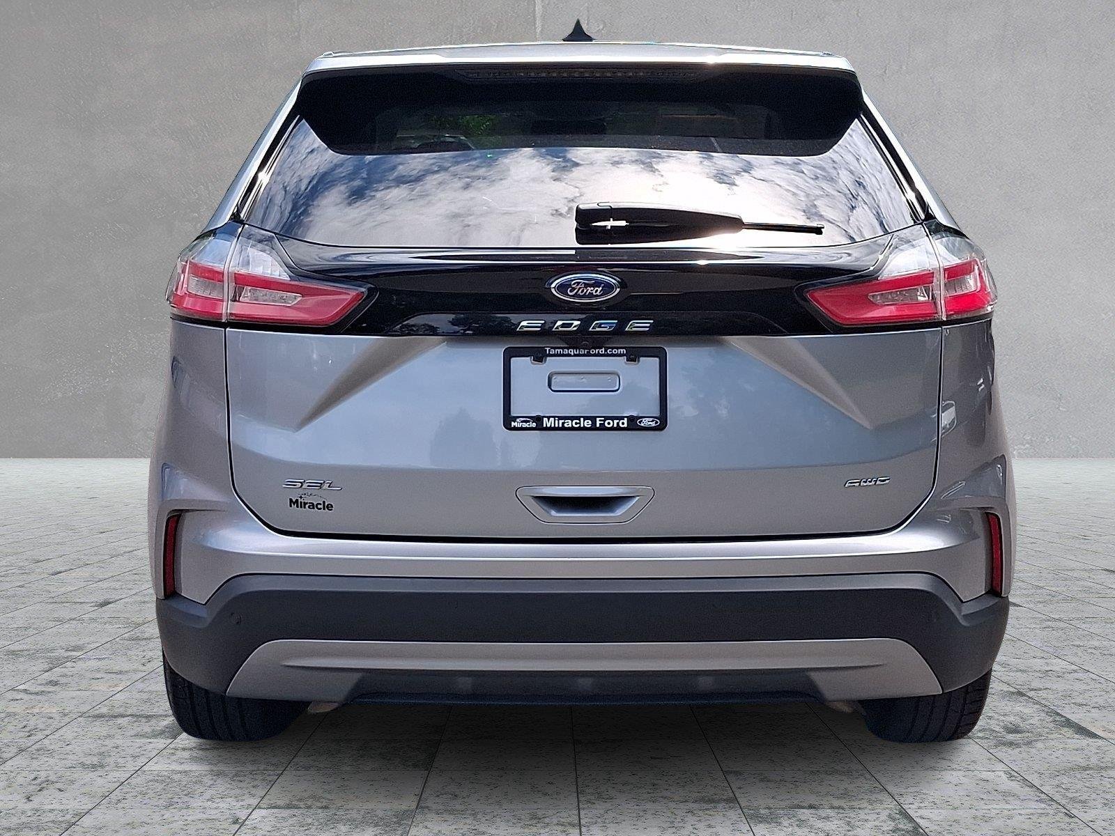 Used 2024 Ford Edge SEL AWD/4WD image 5