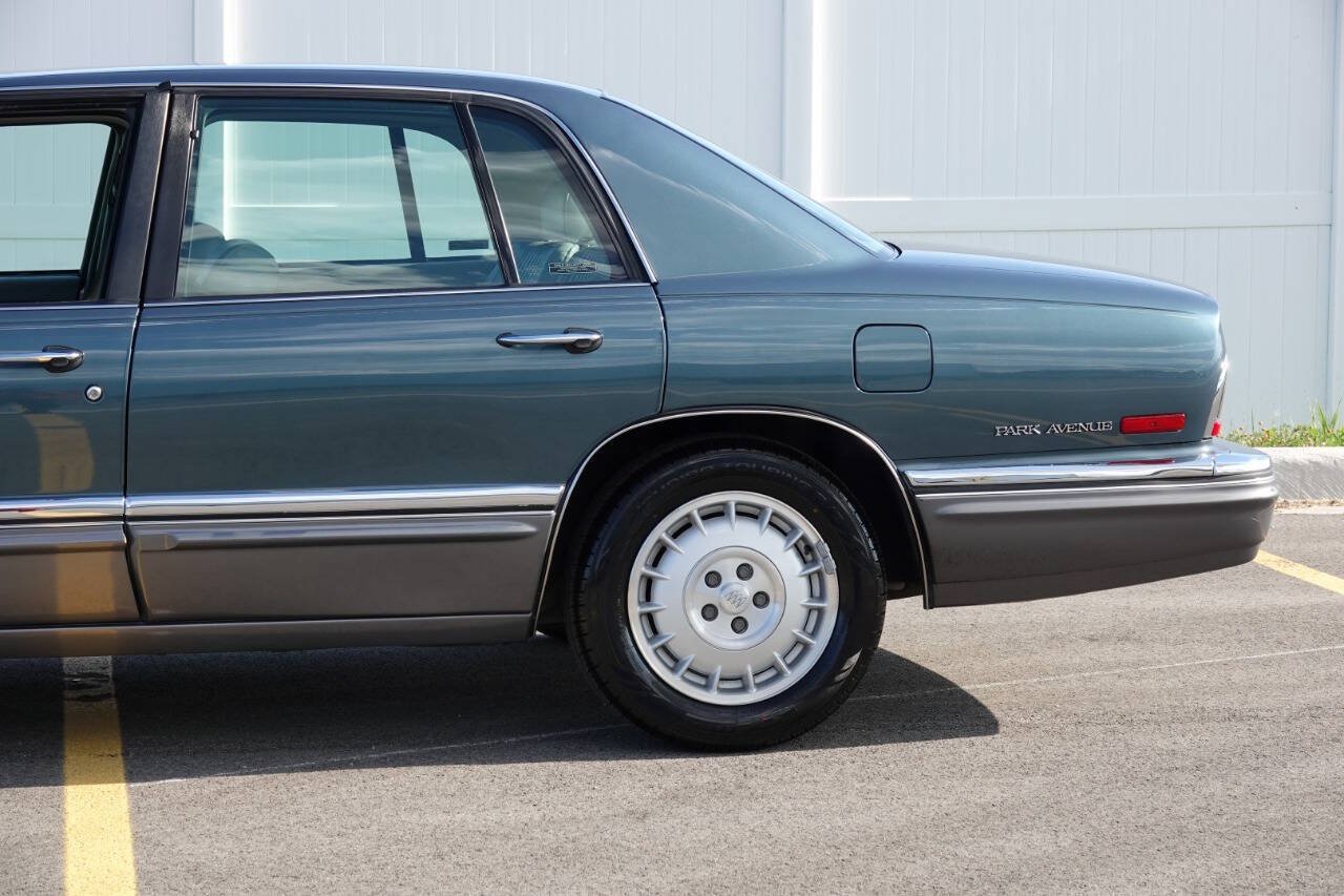 Used 1993 Buick Park Avenue Ultra FWD image 12