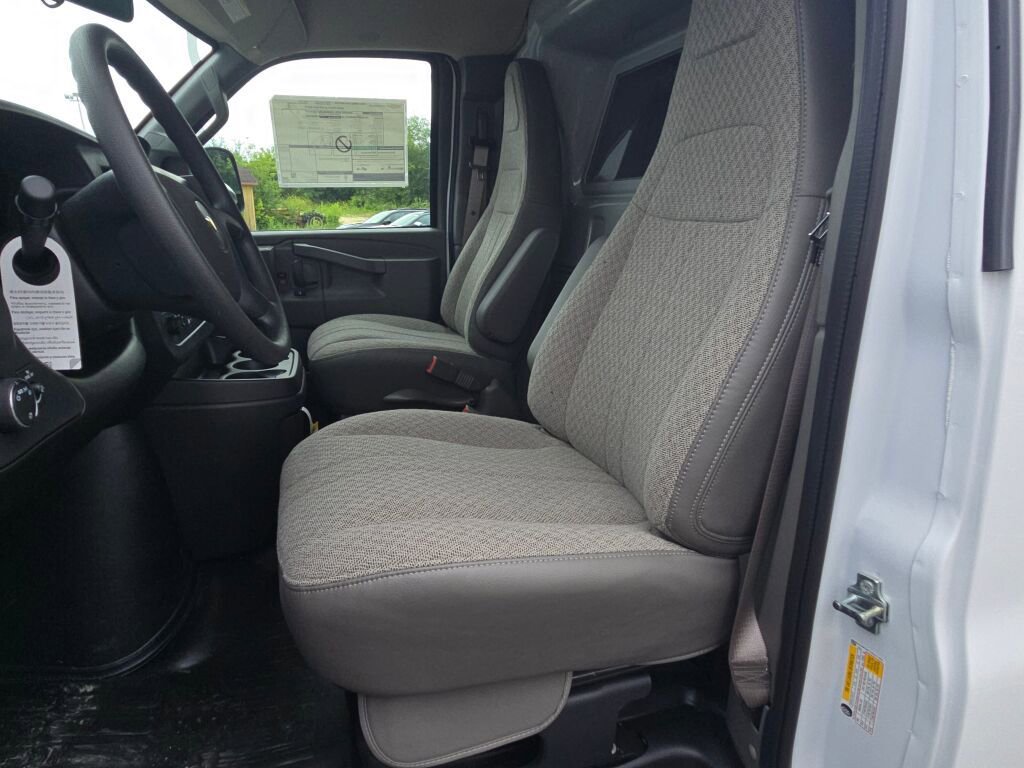 New 2025 Chevrolet Express 2500 w/ Driver Convenience Package image 19