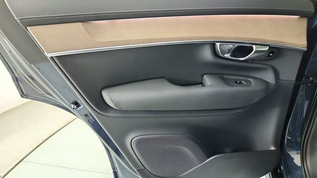 New 2026 Volvo XC90 B6 Plus w/ Protection Package AWD/4WD image 27