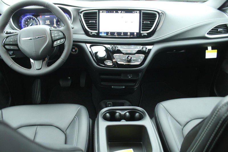 New 2026 Chrysler Pacifica Select w/ S Appearance Package image 5