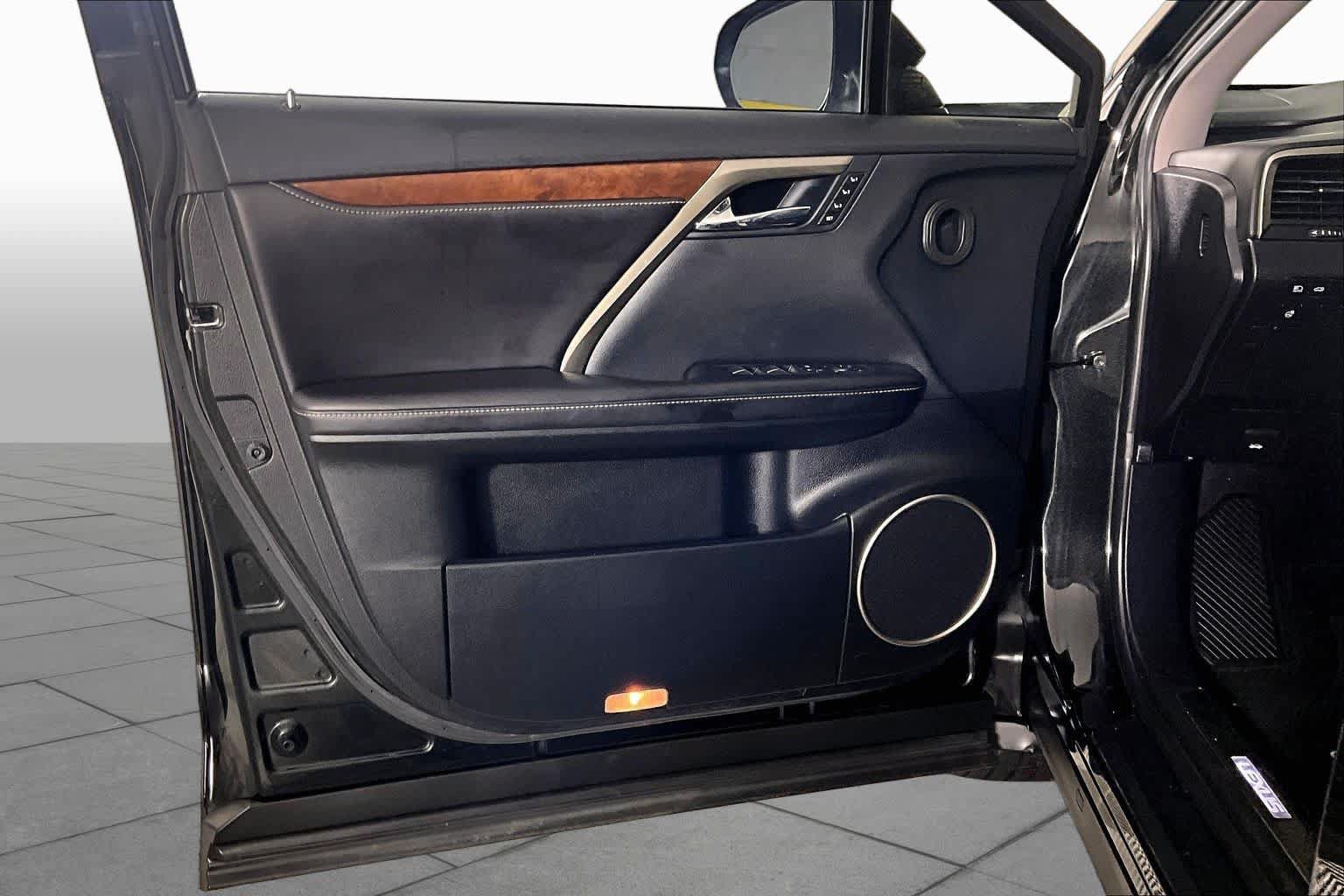 Used 2020 Lexus RX 350L FWD w/ Premium Package image 20