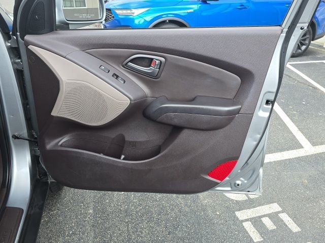 Used 2014 Hyundai Tucson SE image 20