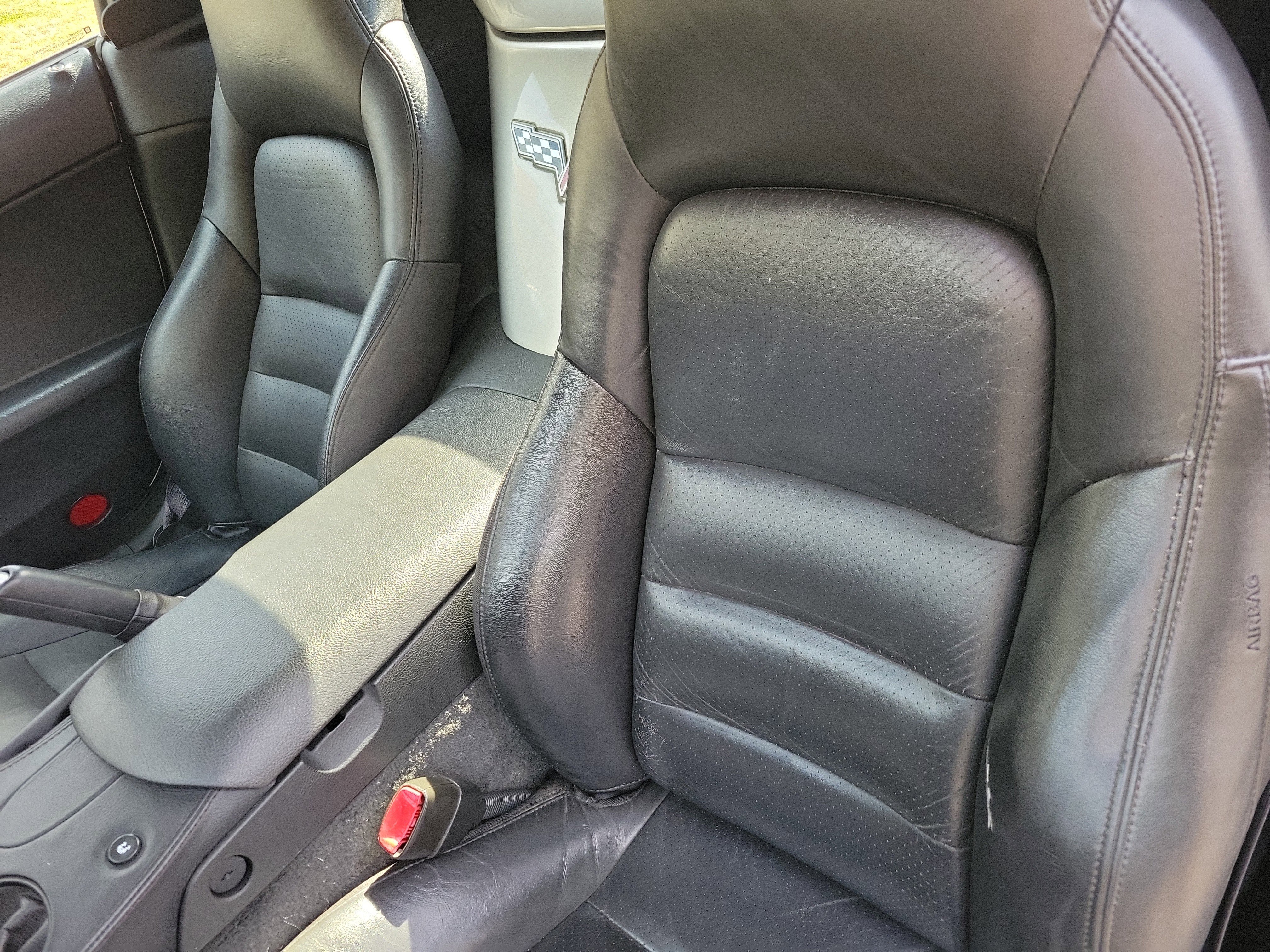 Used 2005 Chevrolet Corvette Convertible w/ Preferred Equipment Group image 6