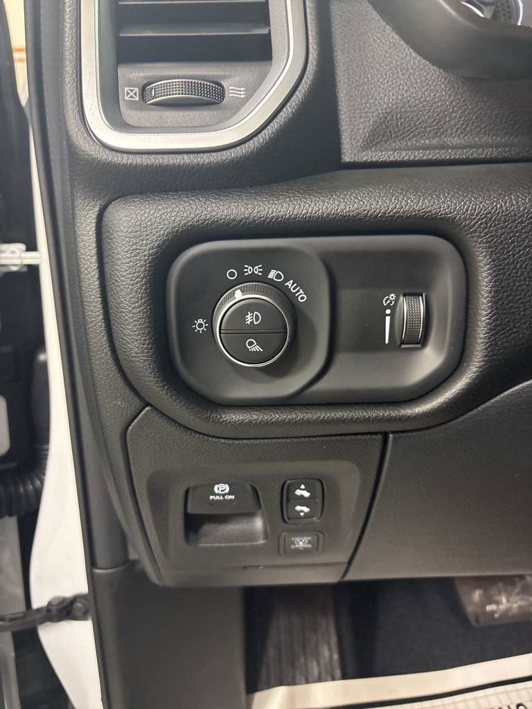 New 2026 RAM 1500 Big Horn w/ Night Edition image 10