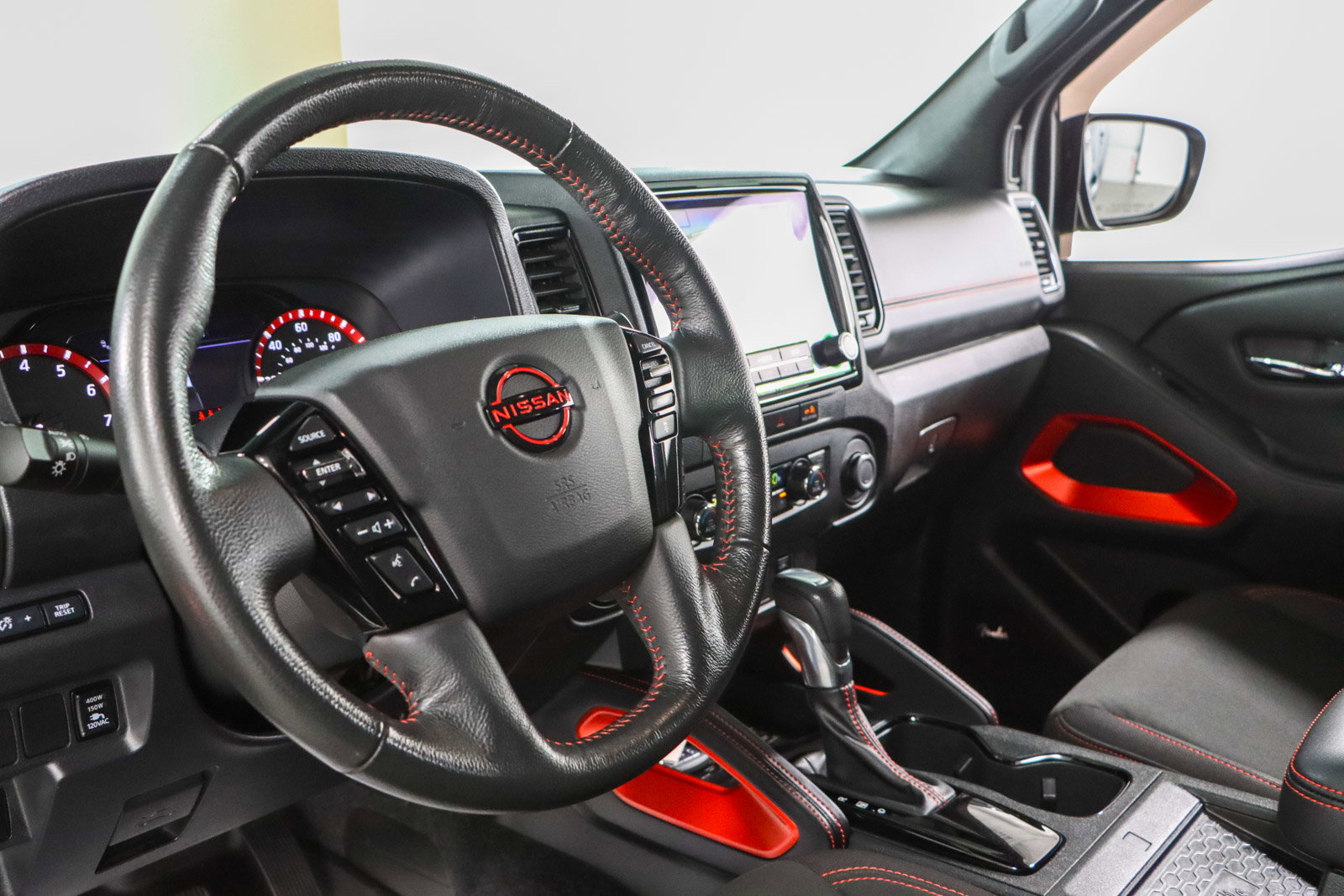 Used 2023 Nissan Frontier PRO-4X w/ Pro Convenience Package image 25