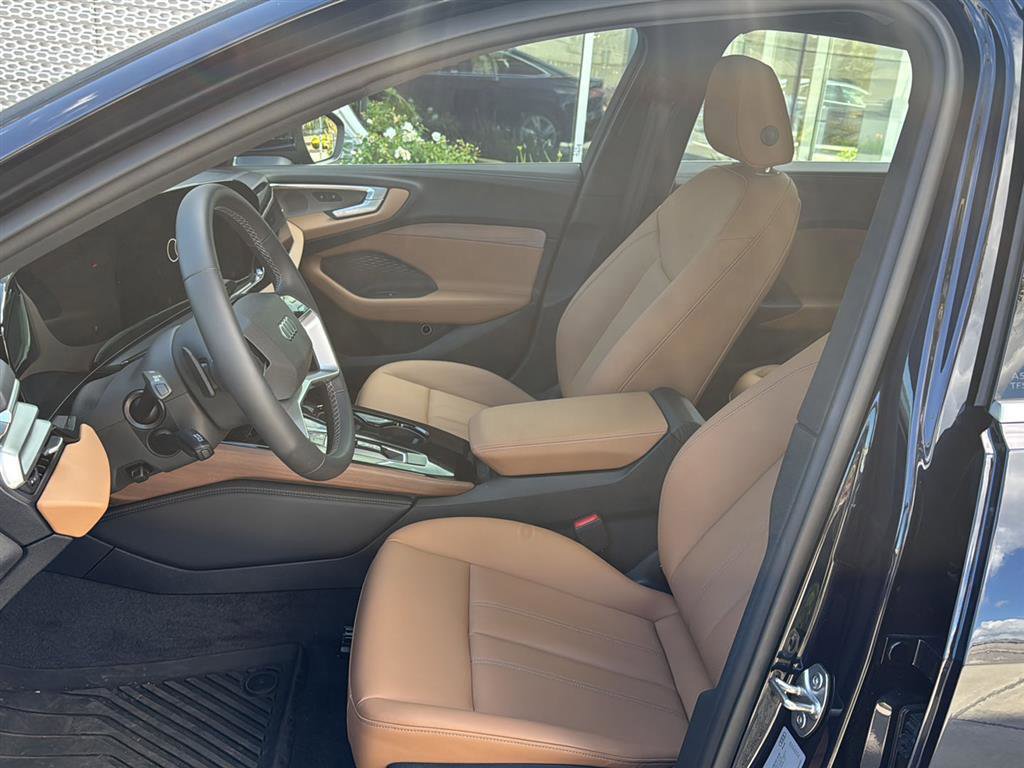 Used 2025 Audi A5 2.0T Premium Plus w/ Premium Plus image 12