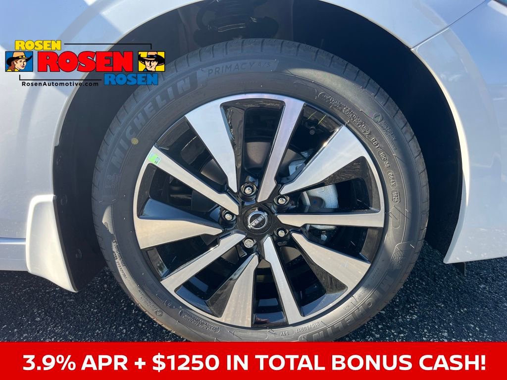 New 2025 Nissan Sentra SV w/ SV Premium Package image 11