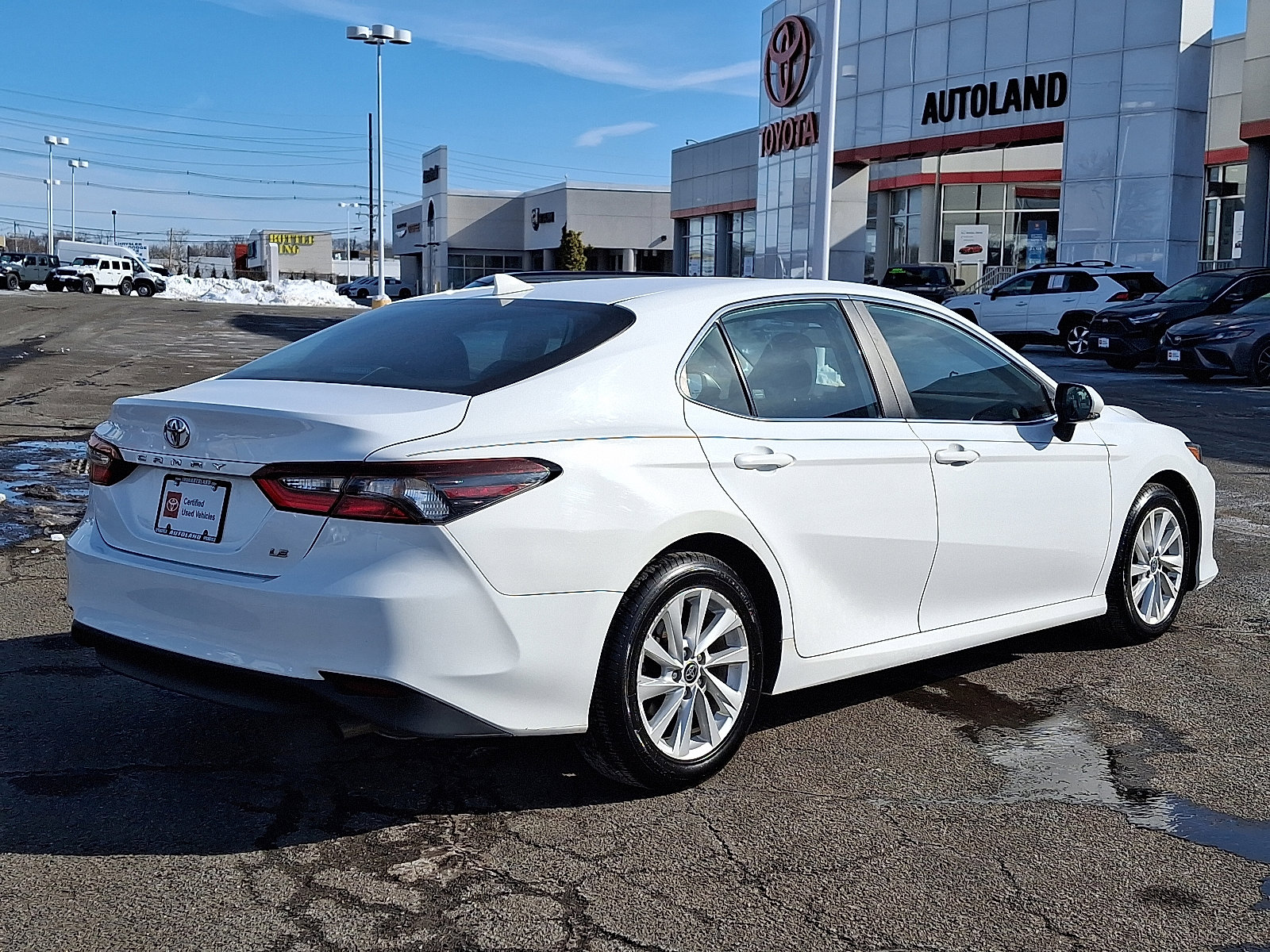 Certified 2022 Toyota Camry LE w/ Convenience Package image 7