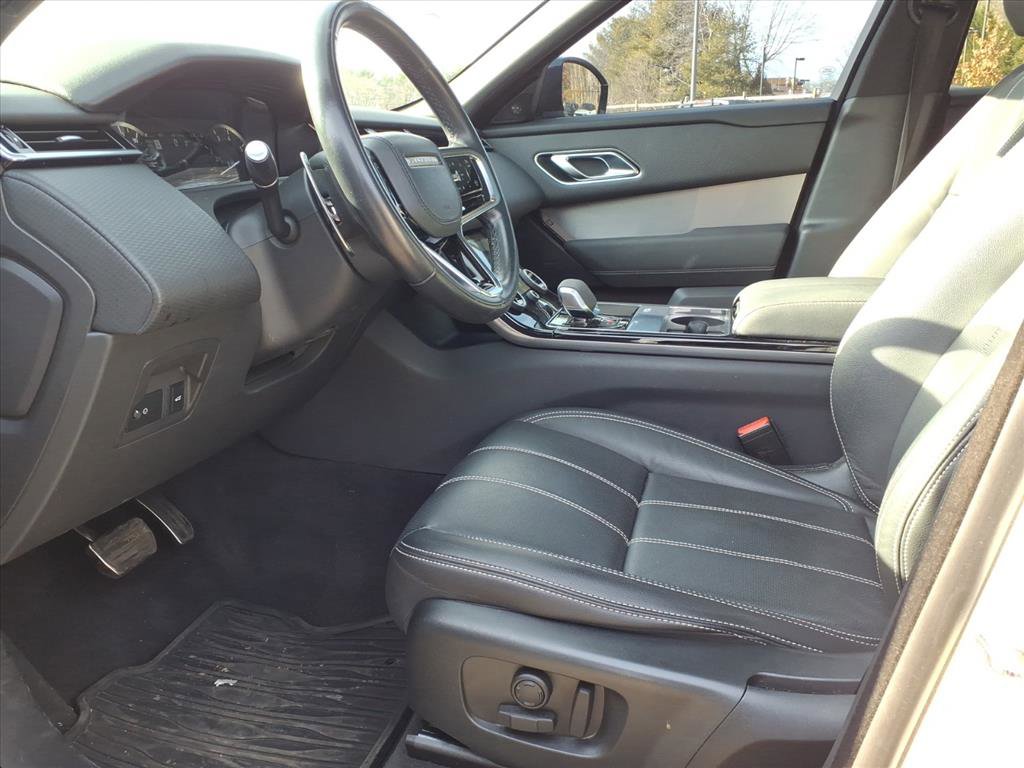 Certified 2023 Land Rover Range Rover Velar R-Dynamic S image 17