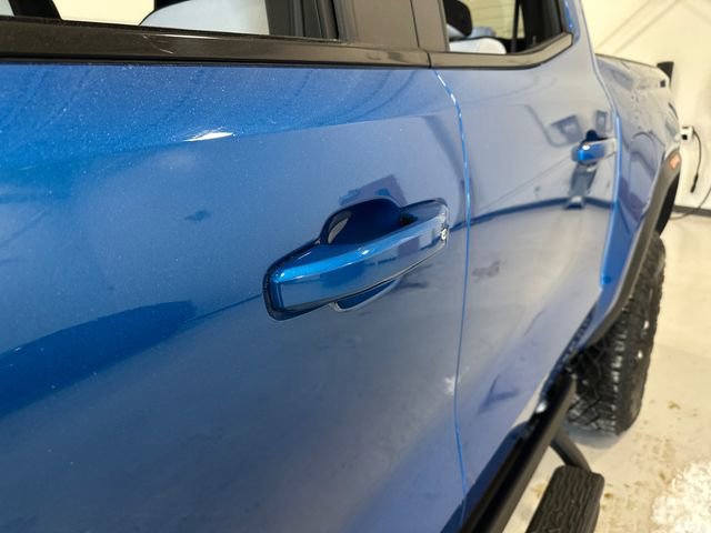 Used 2024 GMC Canyon AT4X image 18