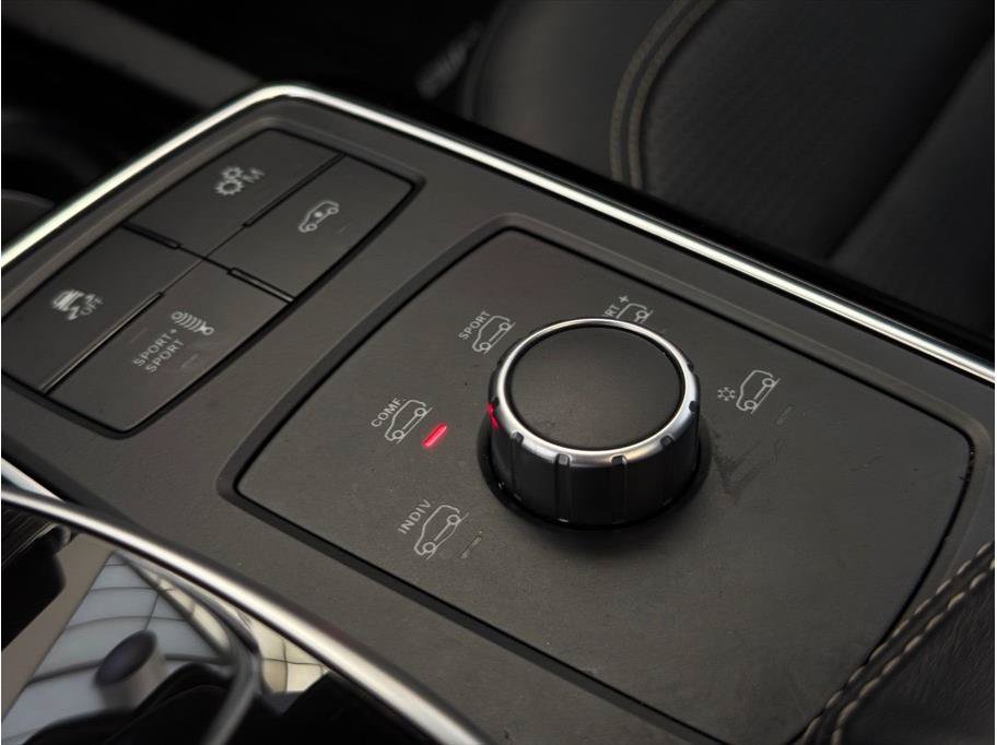 Used 2019 Mercedes-Benz GLE 63 AMG 4MATIC image 15