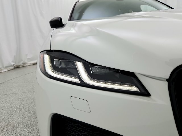 Certified 2026 Jaguar F-PACE R-Dynamic S AWD/4WD image 14
