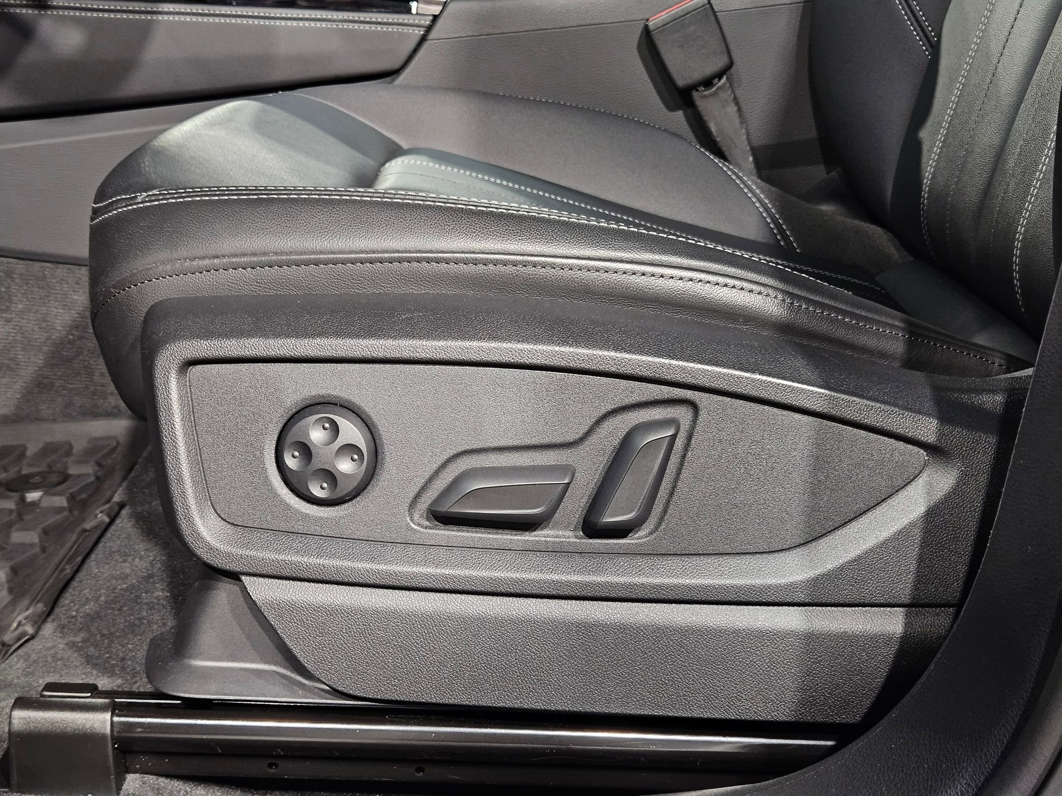 Used 2023 Audi Q5 2.0T Premium Plus image 23