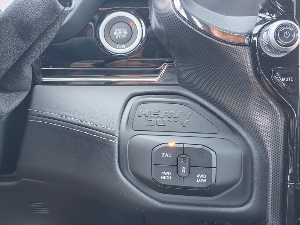 New 2026 RAM 3500 Limited AWD/4WD image 18