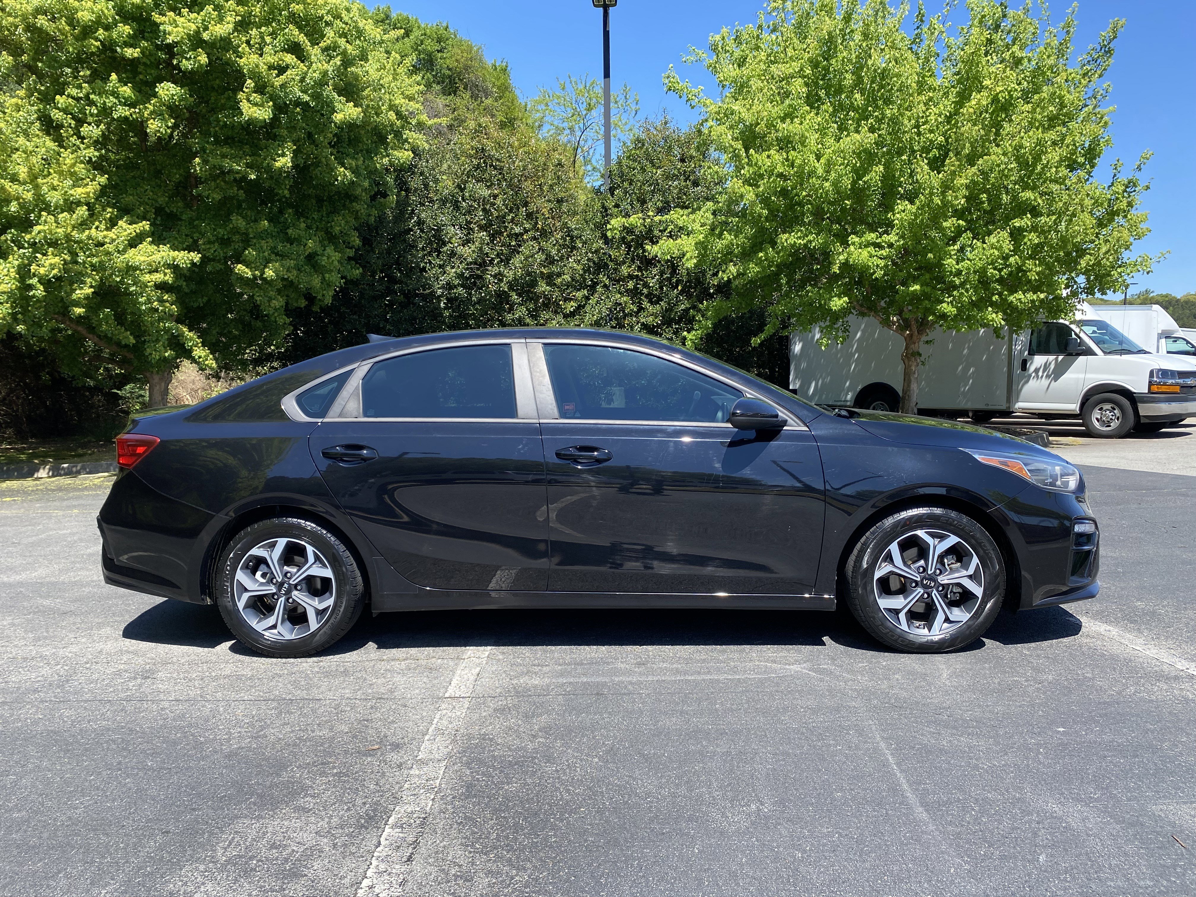 Used 2019 Kia Forte LXS image 10