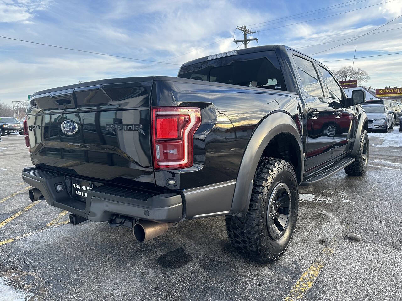 Used 2017 Ford F150 Raptor w/ Equipment Group 802A Luxury image 9