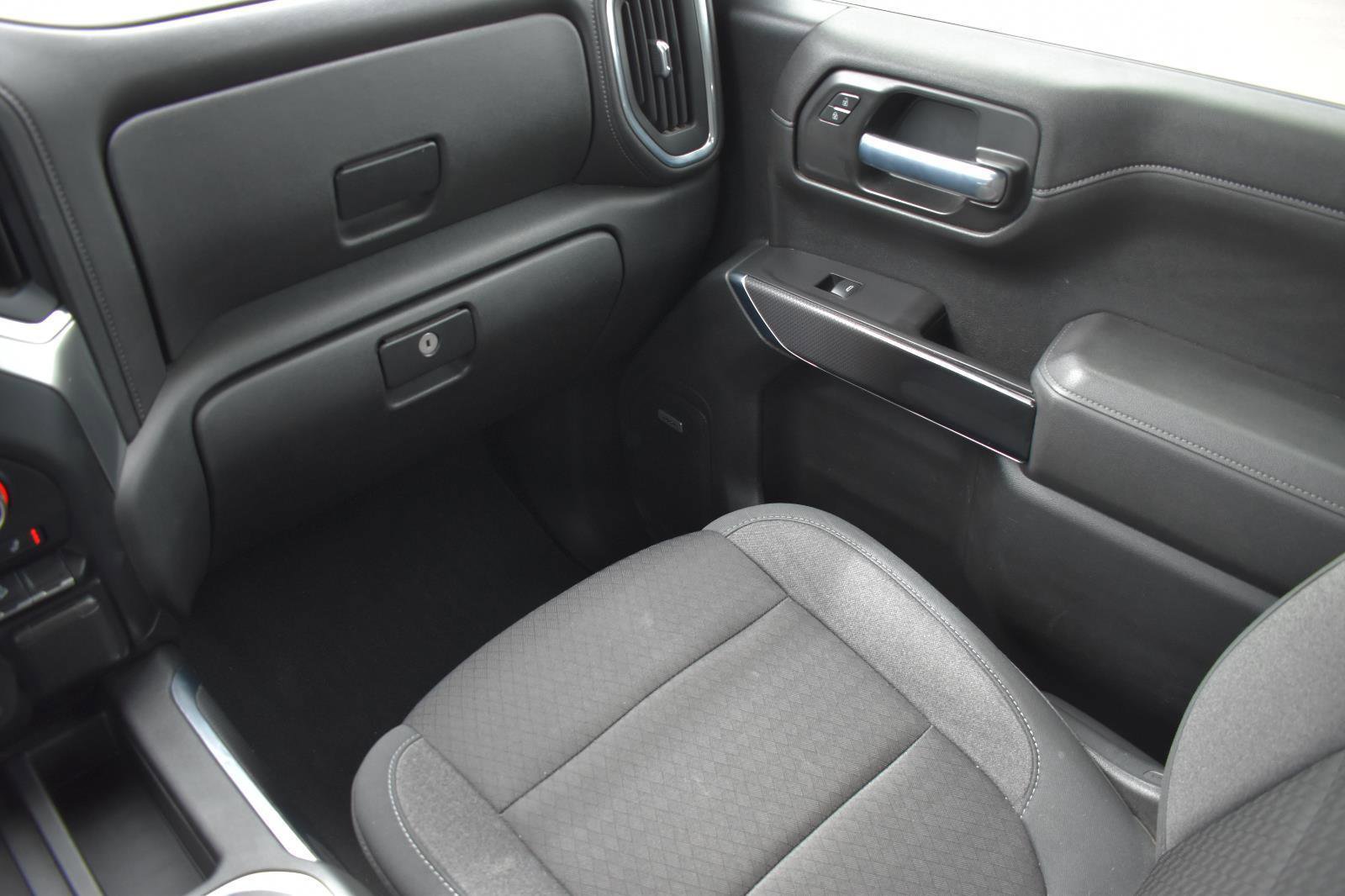 Used 2021 Chevrolet Silverado 1500 LT Trail Boss w/ Convenience Package II image 21