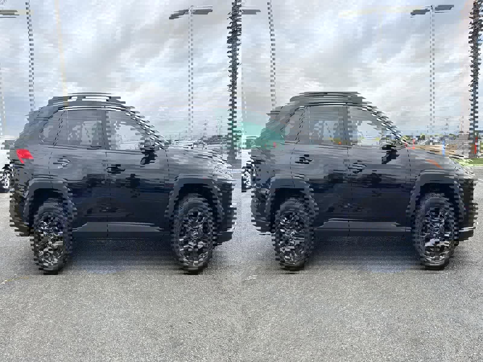 Used 2022 Toyota RAV4 Adventure image 3