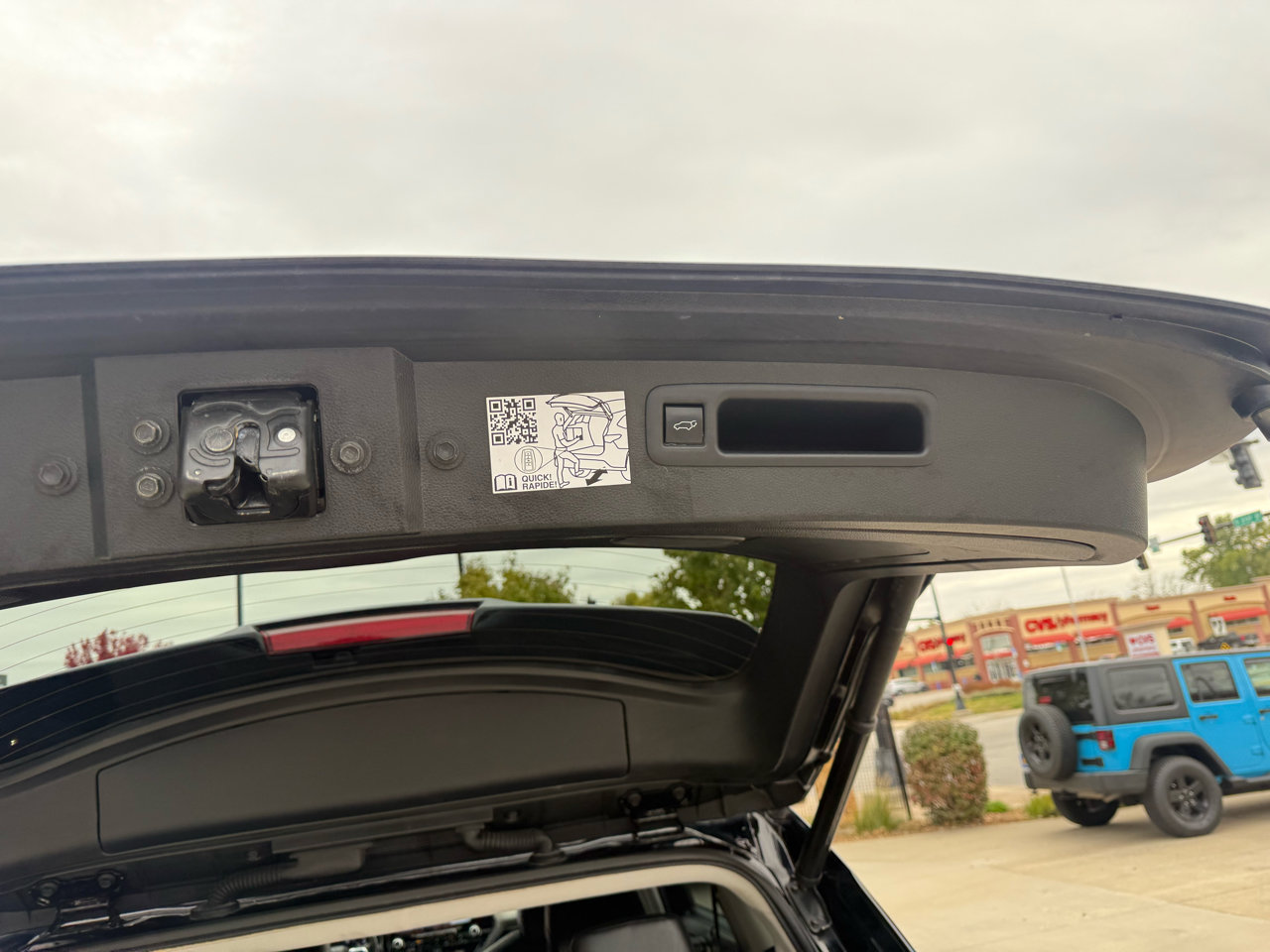 Used 2021 Toyota Highlander Limited image 23