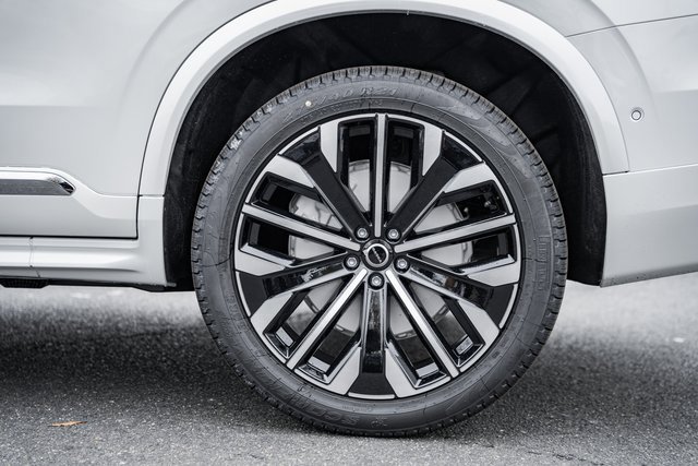 New 2026 Volvo XC90 B6 Ultra image 17