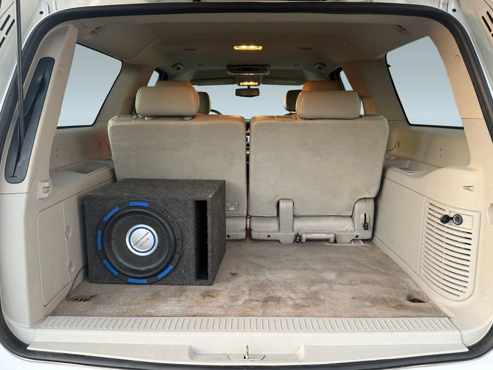 Used 2012 Chevrolet Suburban LT w/ Luxury Package image 29