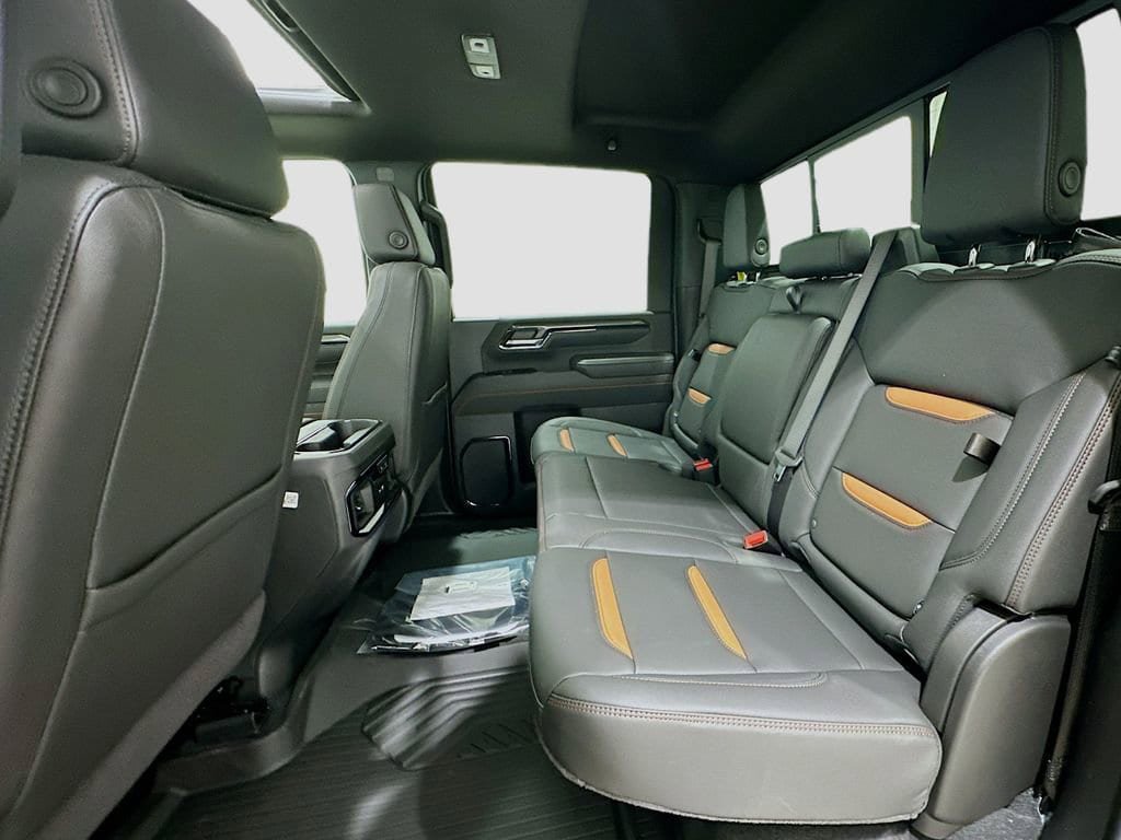 New 2026 GMC Sierra 2500 AT4 w/ AT4 Premium Plus Package AWD/4WD image 29