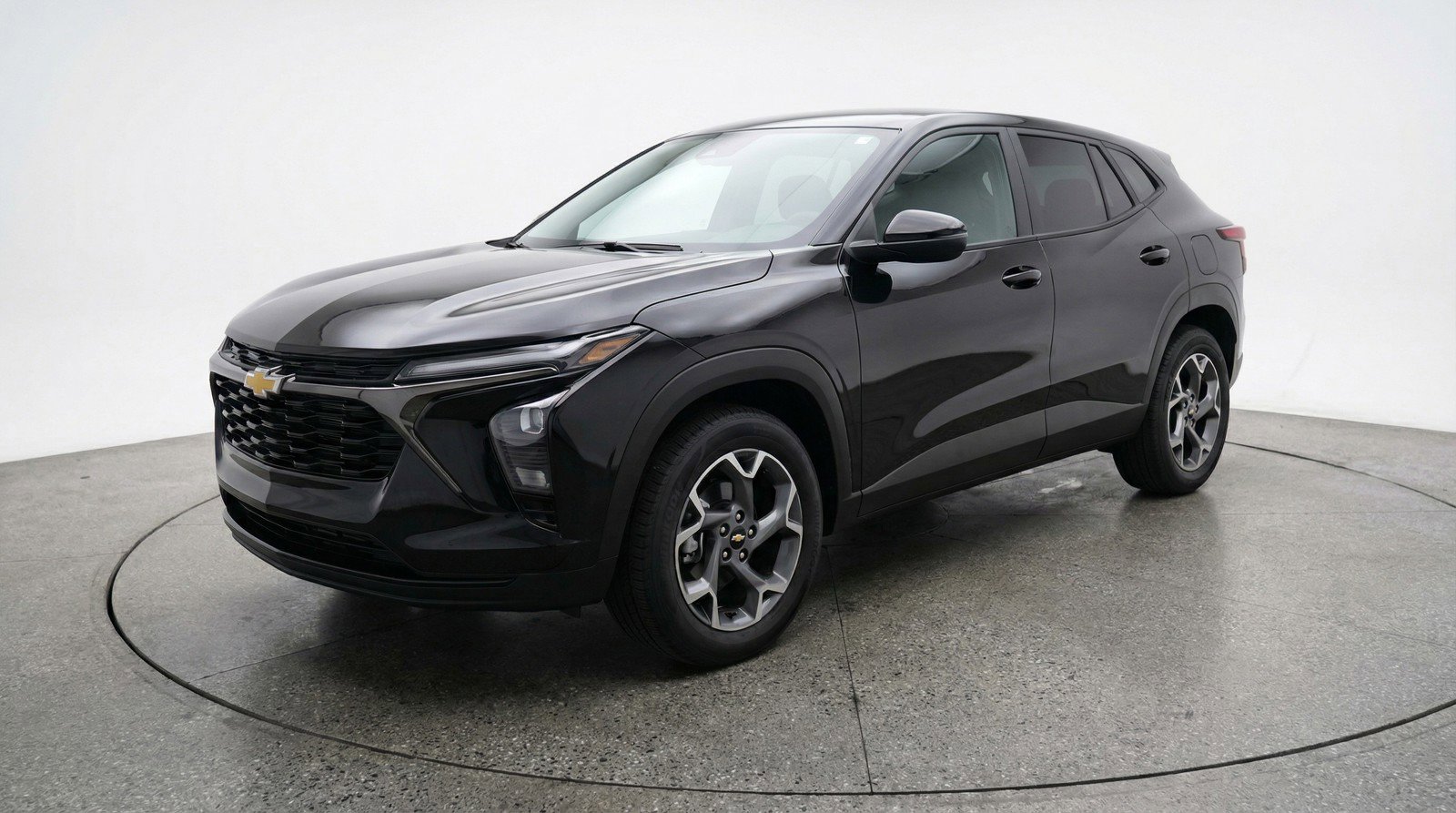Used 2025 Chevrolet Trax LT FWD image 3