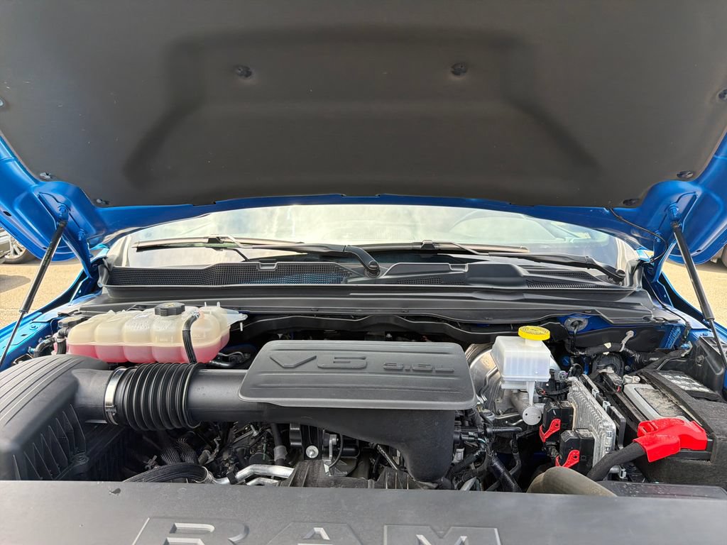 Used 2022 RAM 1500 Big Horn AWD/4WD image 34