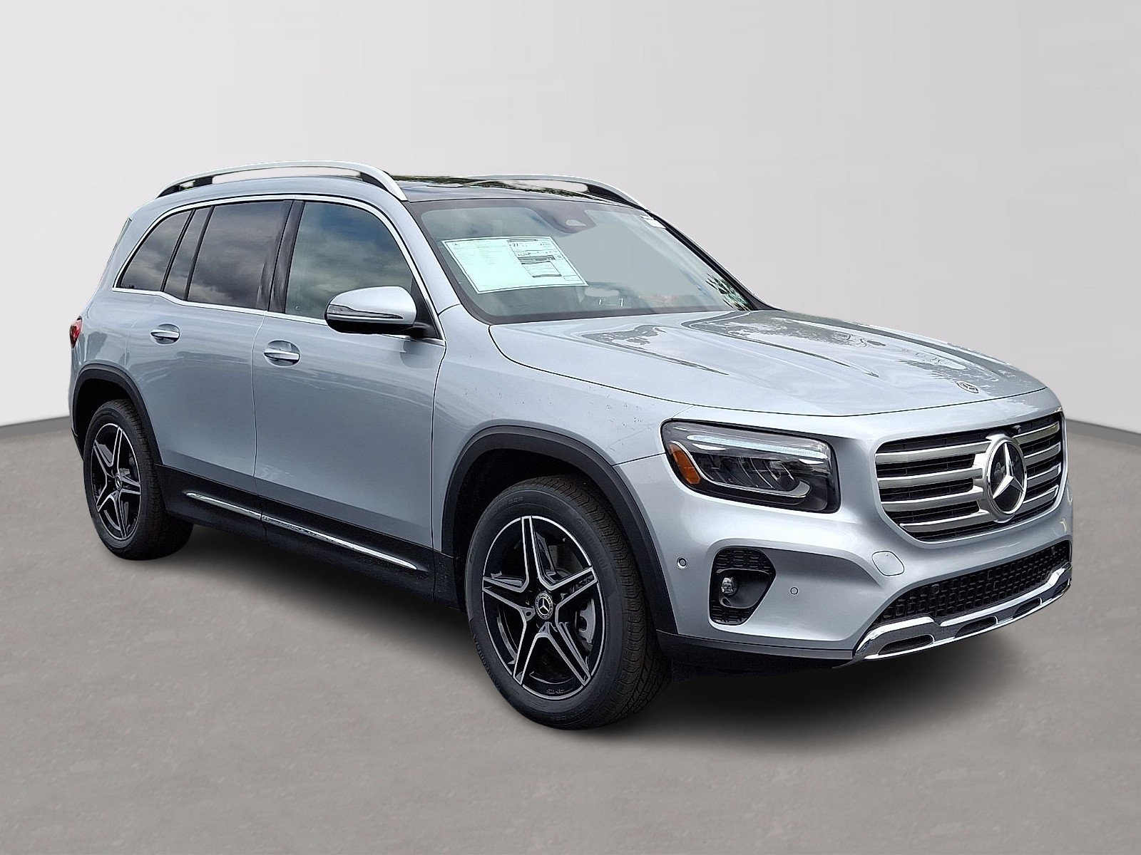 New 2026 Mercedes-Benz GLB 250 4MATIC image 3