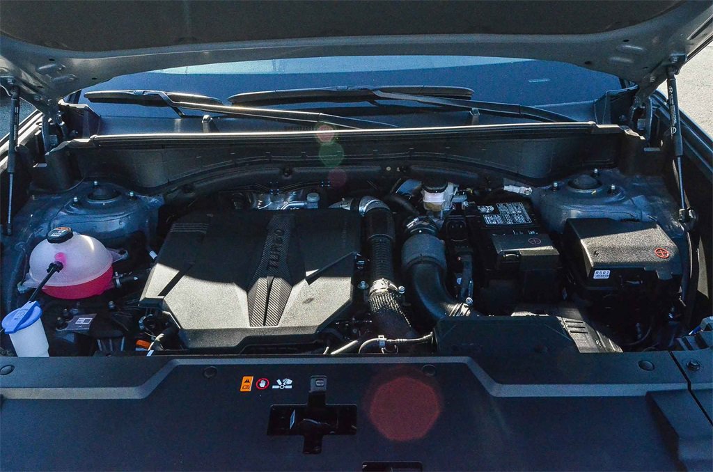 Used 2024 Hyundai Santa Fe Limited image 28