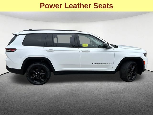 Used 2023 Jeep Grand Cherokee L Limited w/ Black Appearance Package AWD/4WD image 12