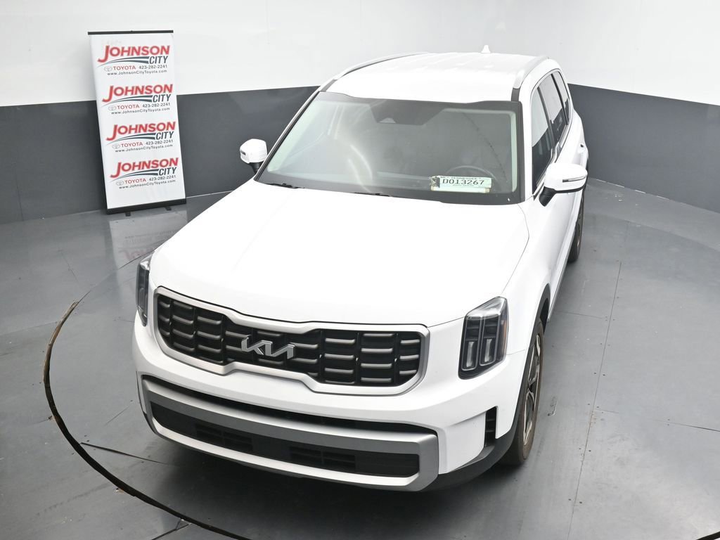 Used 2024 Kia Telluride S image 12