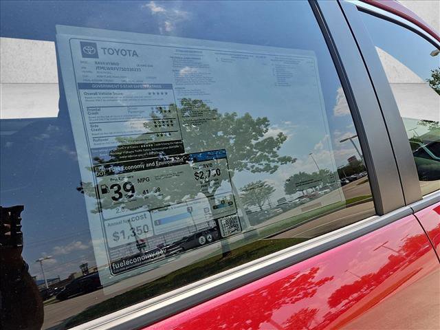 Used 2025 Toyota RAV4 LE AWD/4WD image 16
