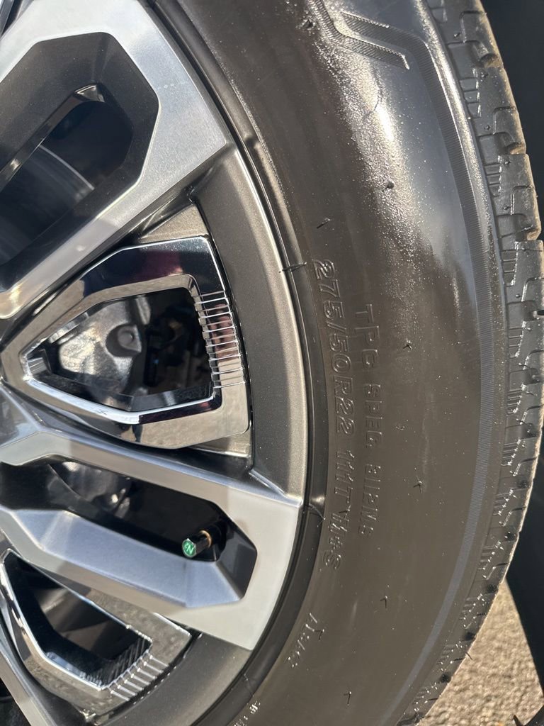 New 2026 GMC Sierra 1500 Denali Ultimate w/ LPO, Black Badging Package image 48