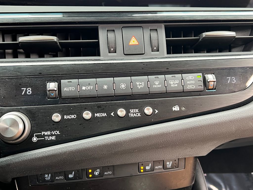 Certified 2024 Lexus ES 350 w/ Premium Package image 21