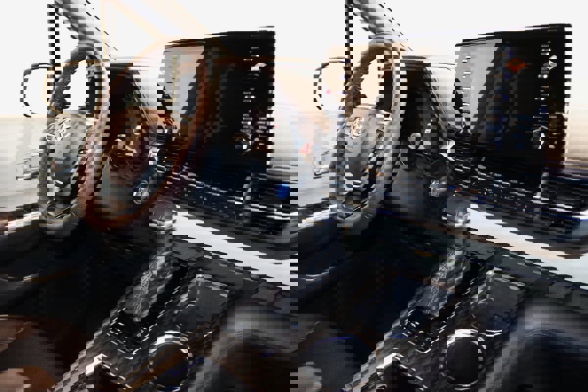 Used 2022 Toyota Sienna Platinum image 59