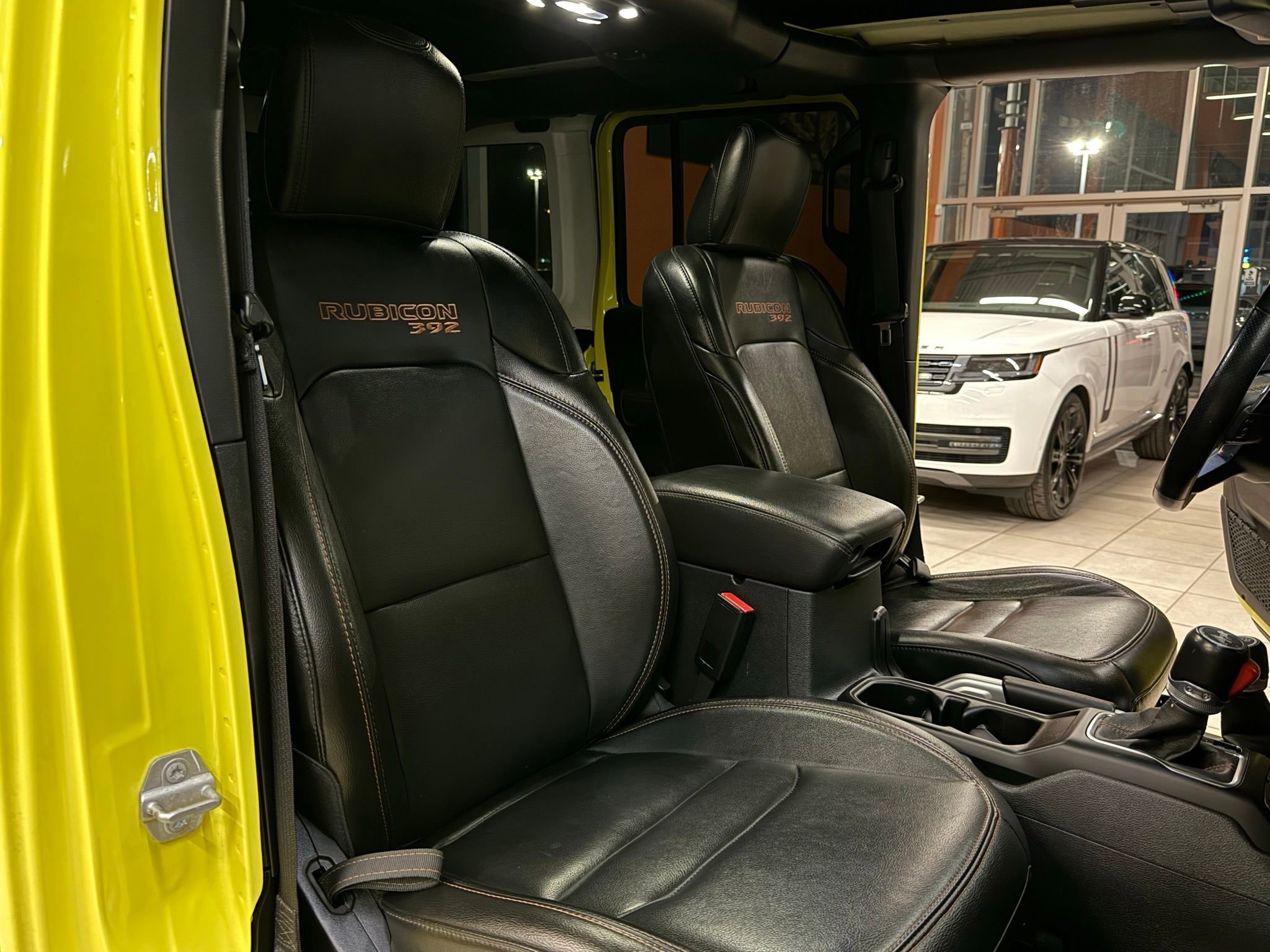 Used 2022 Jeep Wrangler Unlimited Rubicon w/ Trailer Tow Package image 15