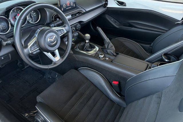 Used 2023 MAZDA MX-5 Miata Club w/ Brembo/BBS Recaro Package RWD image 11