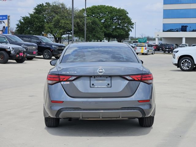 Used 2020 Nissan Sentra S image 6
