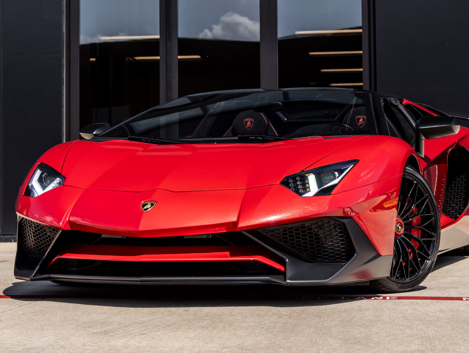 Used 2017 Lamborghini Aventador LP 750-4 Superveloce AWD/4WD image 4