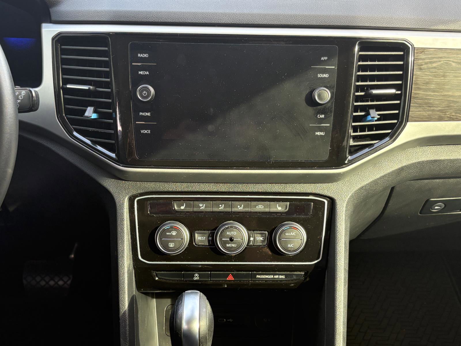 Used 2022 Volkswagen Atlas SE image 21