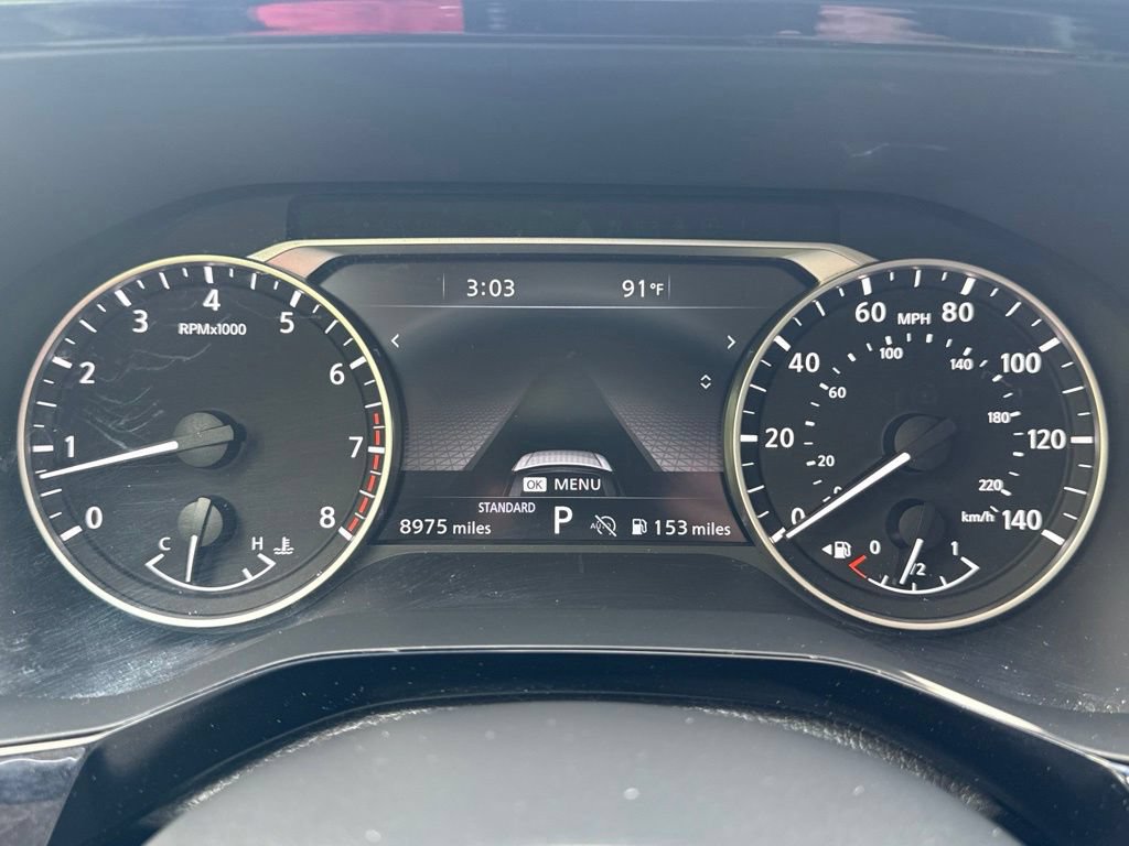Used 2025 Nissan Pathfinder SL w/ Black Appearance Package FWD image 17