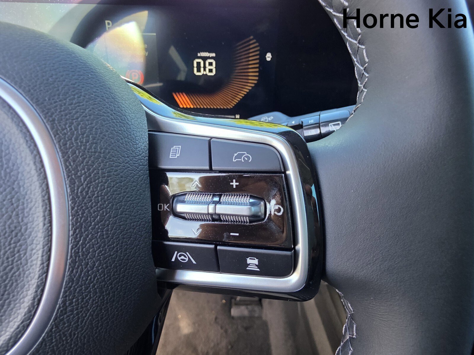 New 2025 Kia Sorento S image 18