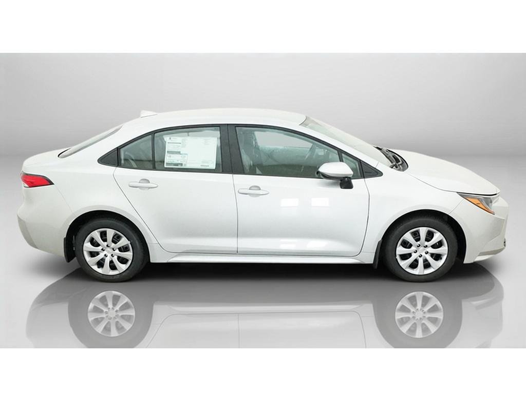 New 2027 Toyota Corolla LE FWD image 11