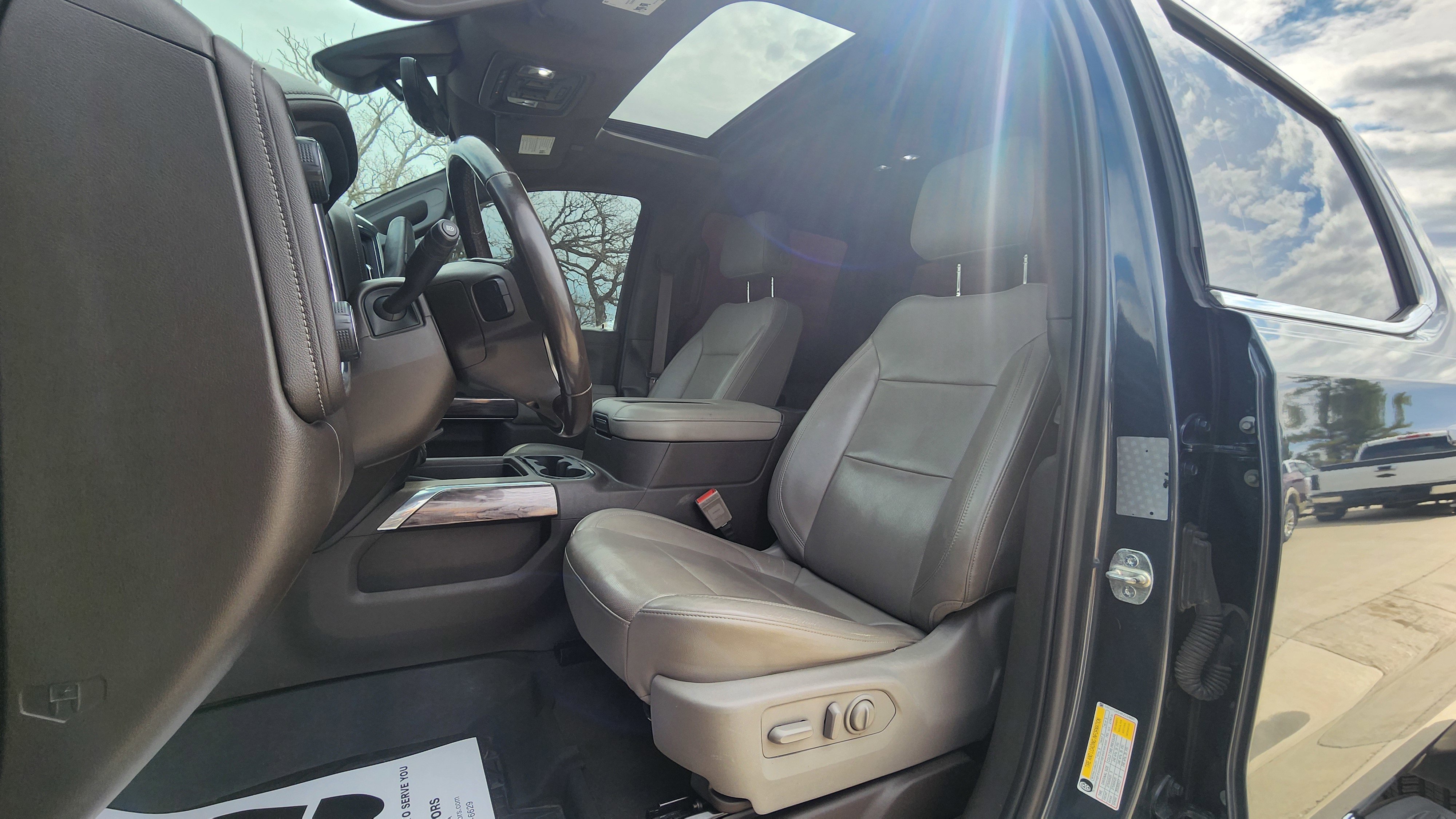 Used 2019 Chevrolet Silverado 1500 LTZ w/ LTZ Premium Package image 14