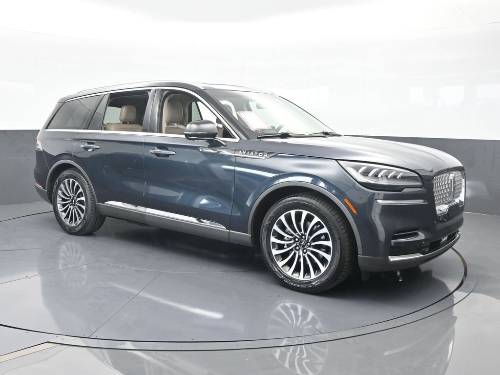 Used 2022 Lincoln Aviator Reserve w/ Elements Package Plus image 8